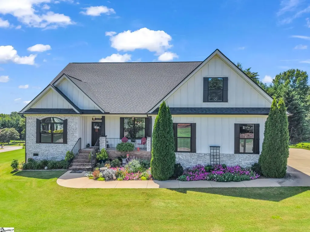 718 Tinsberry Lane, Inman