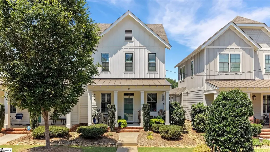 27 Center Street, Travelers Rest
