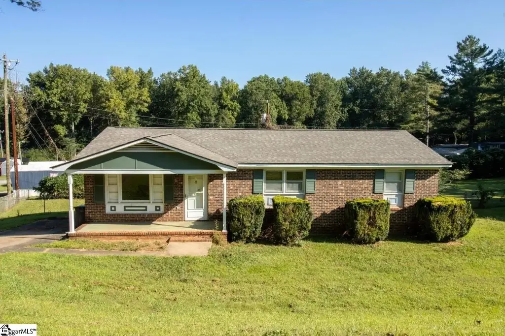 410 Mcelhaney Road, Travelers Rest