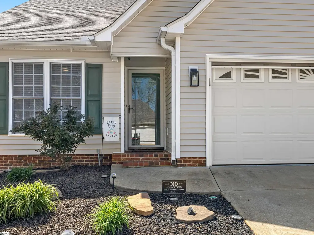 432 Rambling Rose Way, Moore