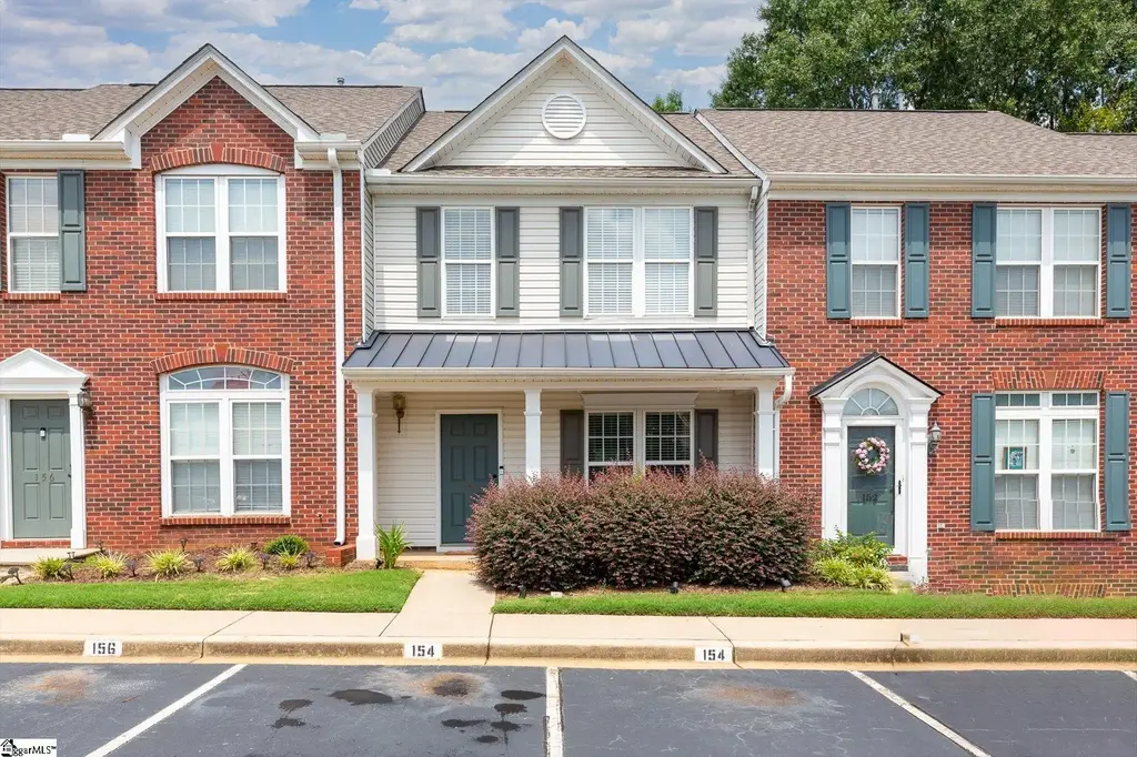 154 Spring Crossing Circle, Greer