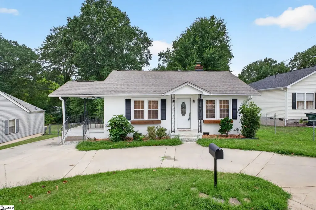 121 Connecticut Avenue, Greer