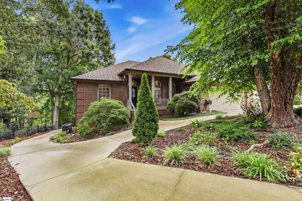 102 Pier Thirty Three, Townville