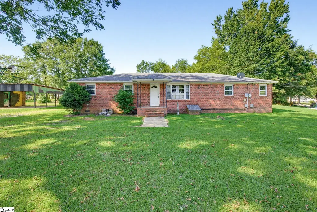520 Standing Springs Road, Greenville