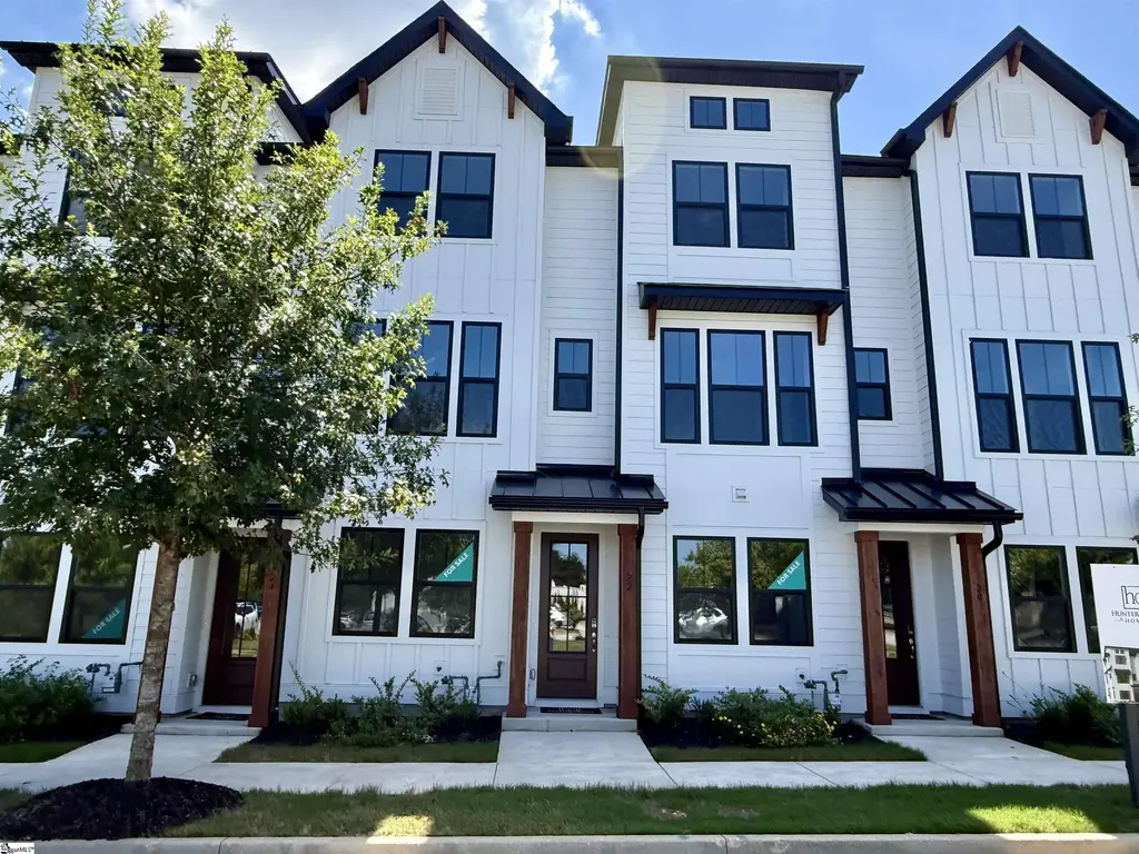22 Renaissance Row Drive, Greenville