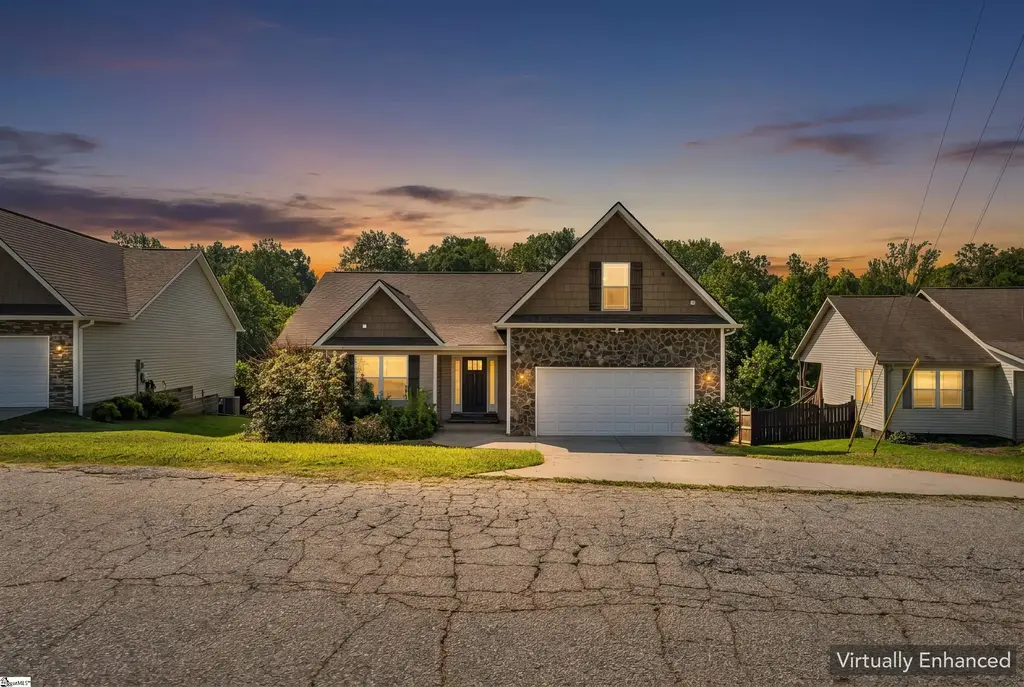 129 Lyman Lake Road, Lyman