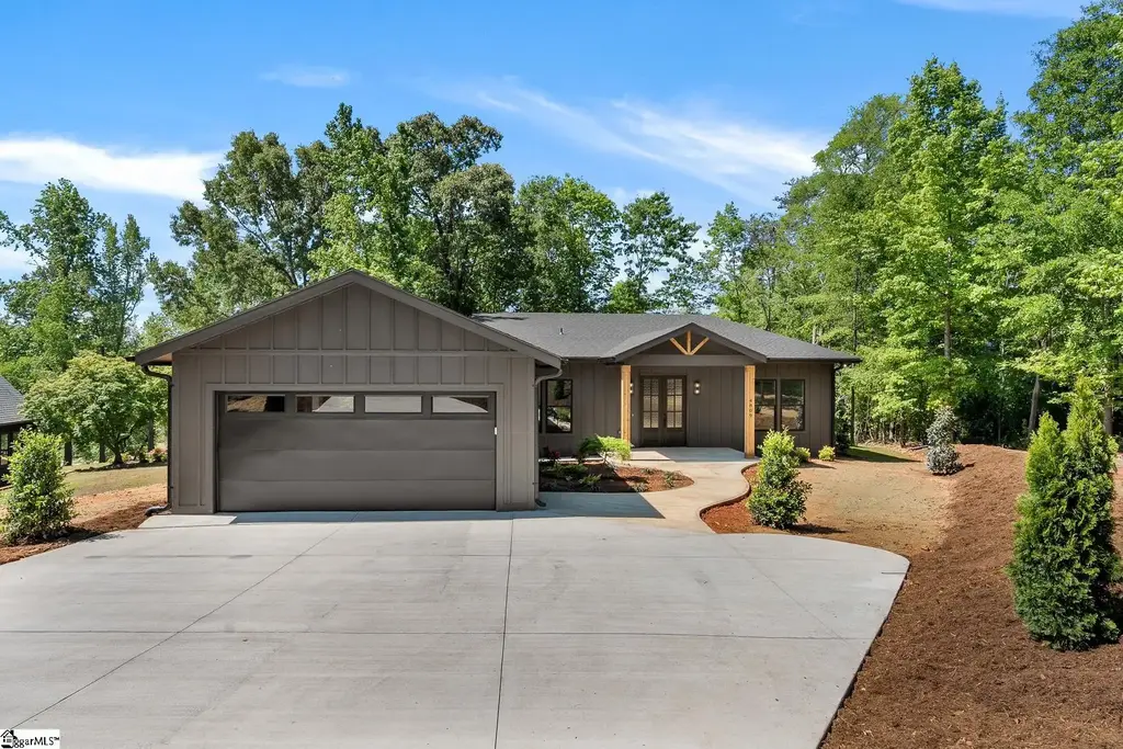 4809 Great Oaks Drive, Anderson