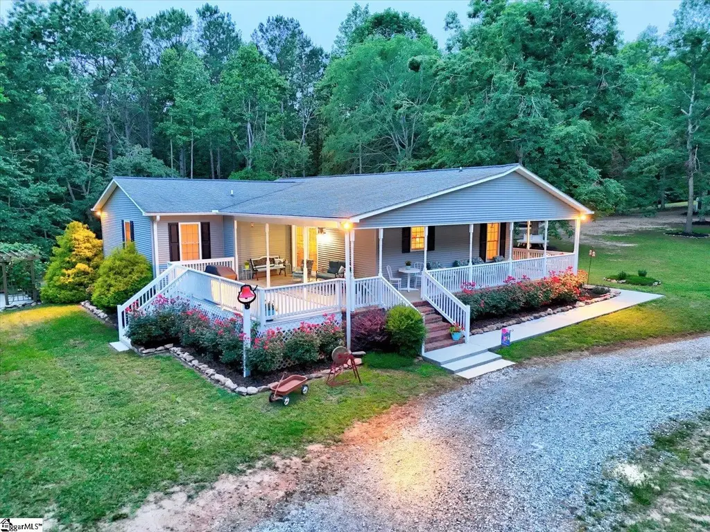 833 Duncan Creek Church Road, Laurens