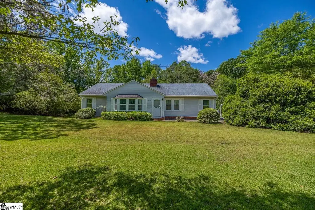 10676 Augusta Road, Belton