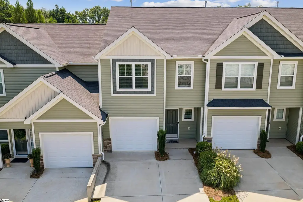 706 Elmbrook Drive, Simpsonville