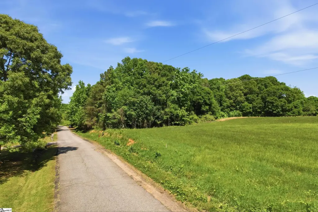 Perry Road, Greer