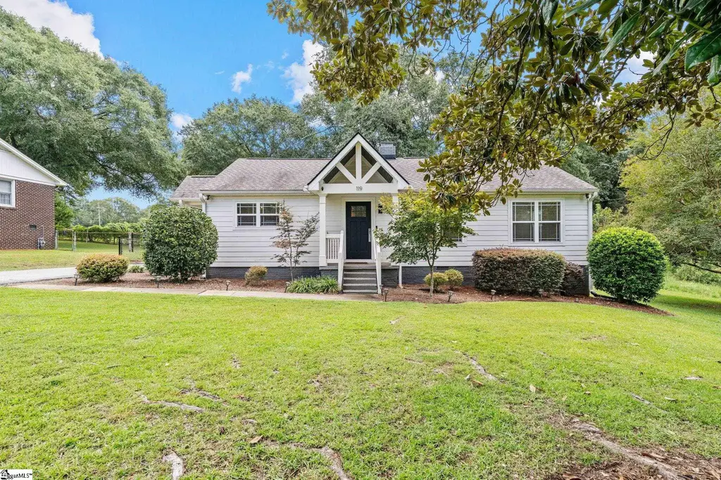 119 Prosperity Avenue, Greenville