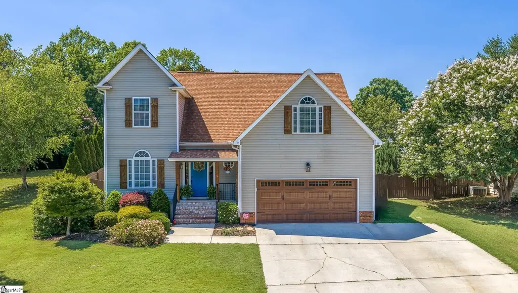 302 Crossvine Way, Simpsonville