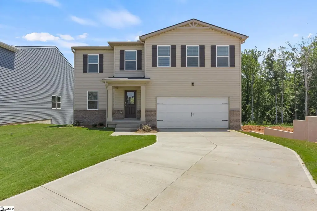 105 Spring Knoll Way, Fountain Inn