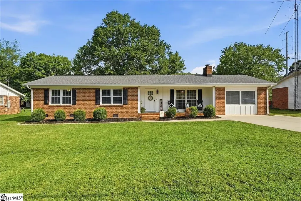 7 Marlow Lane, Taylors