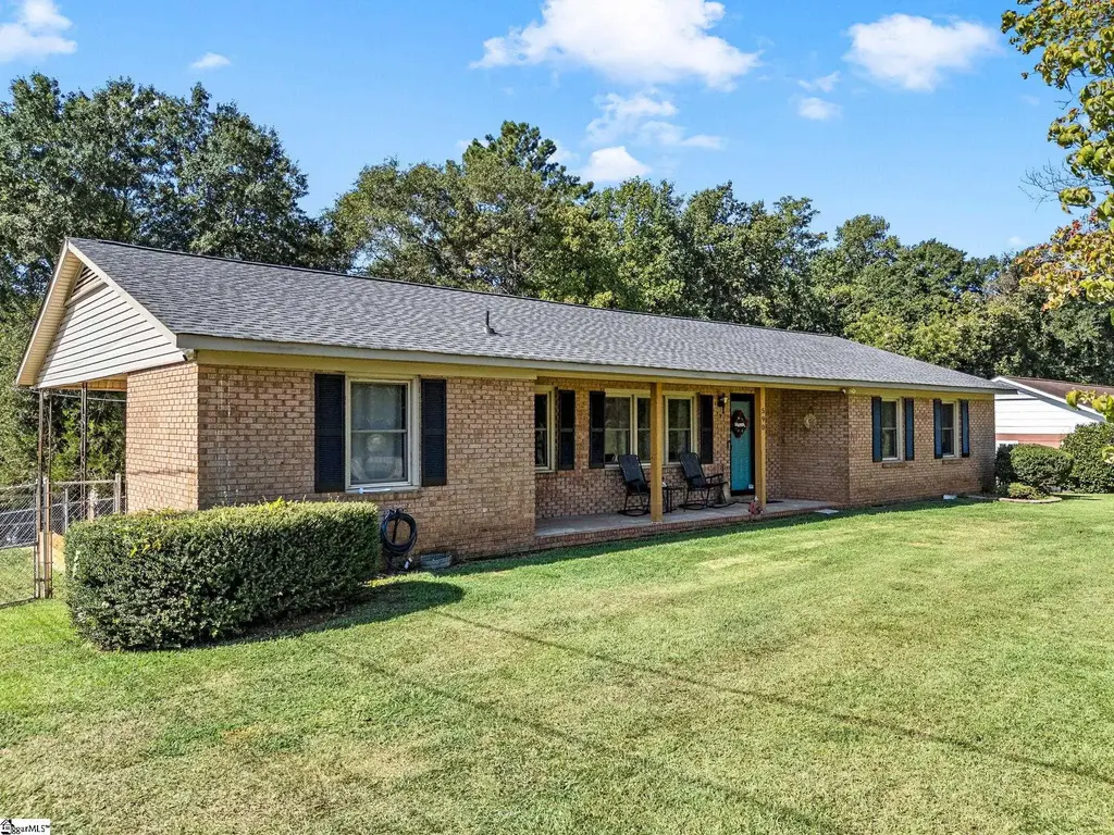 590 Cherry Hill Road, Spartanburg