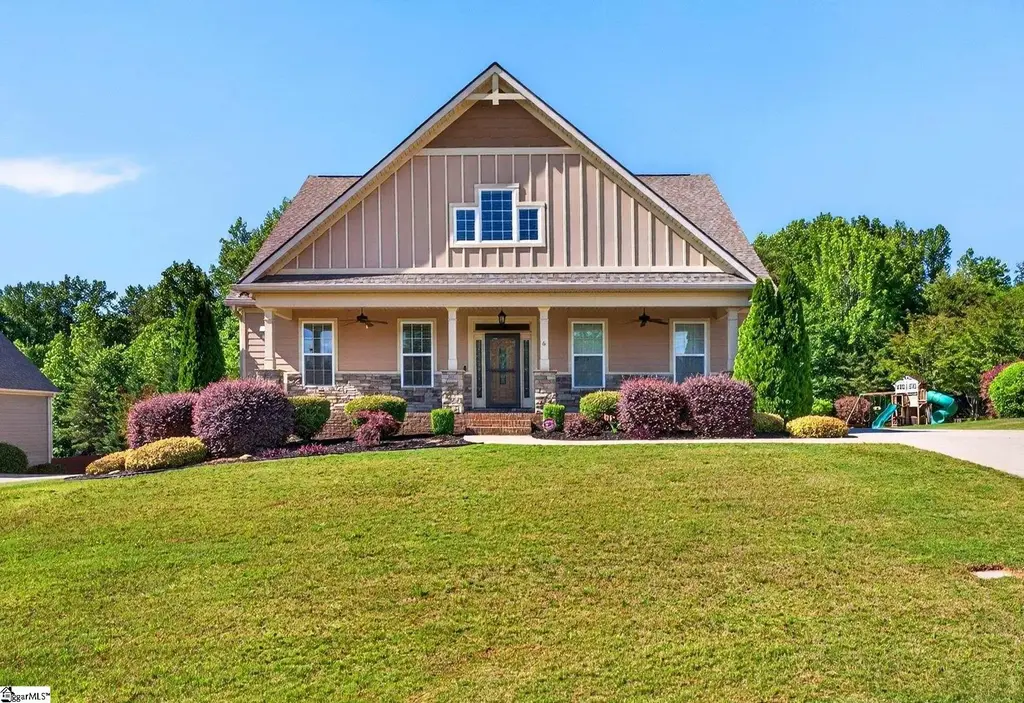 6 Setting Sun Lane, Travelers Rest