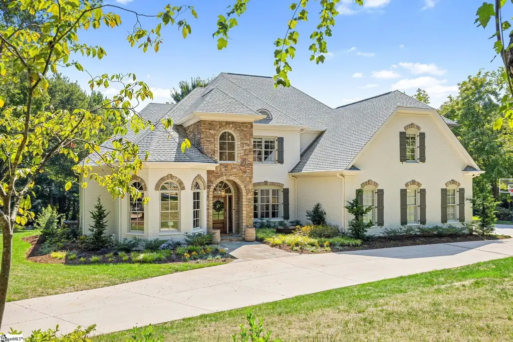 732 Brixton Circle, Simpsonville