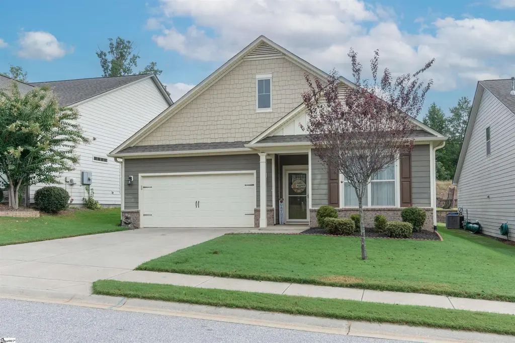 34 Noble Wing Lane, Taylors