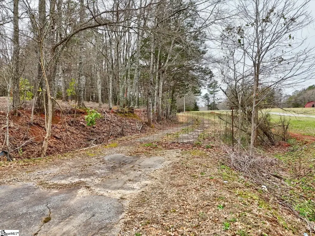 499 Campground Road, Liberty
