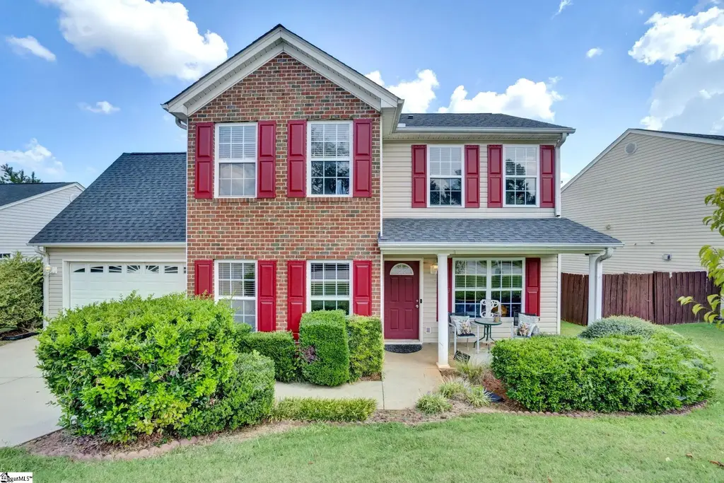 8 Seaside Lane, Greer
