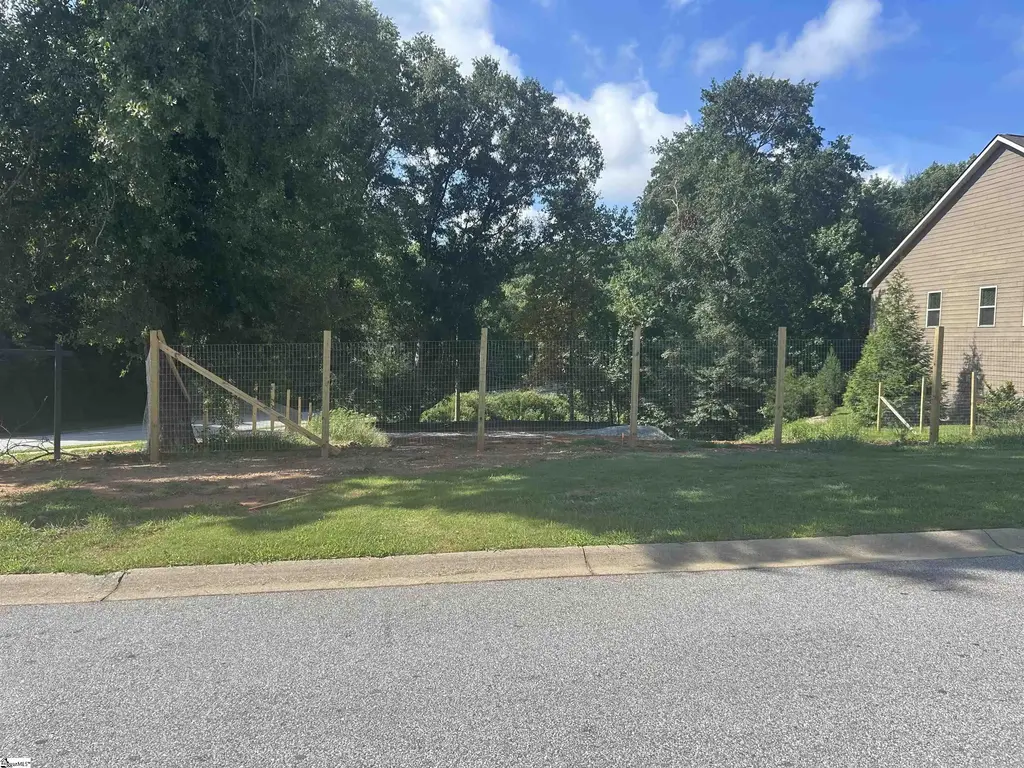1 Quiet Creek Court, Simpsonville