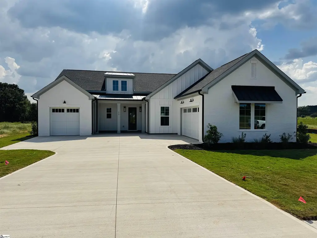 218 Autumn Ash Way, Simpsonville