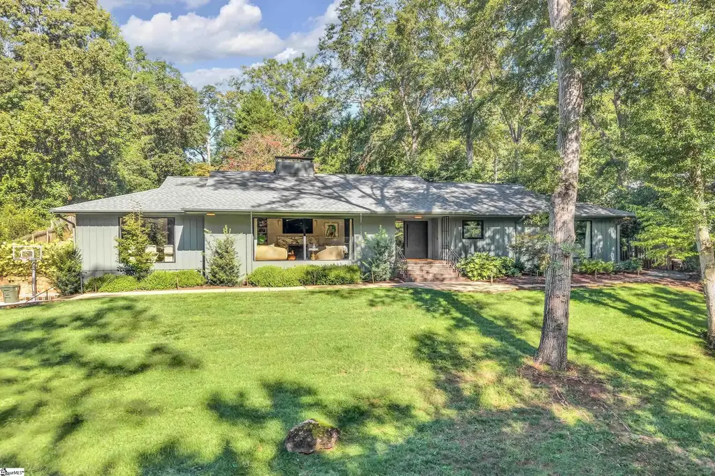 138 Faris Circle, Greenville