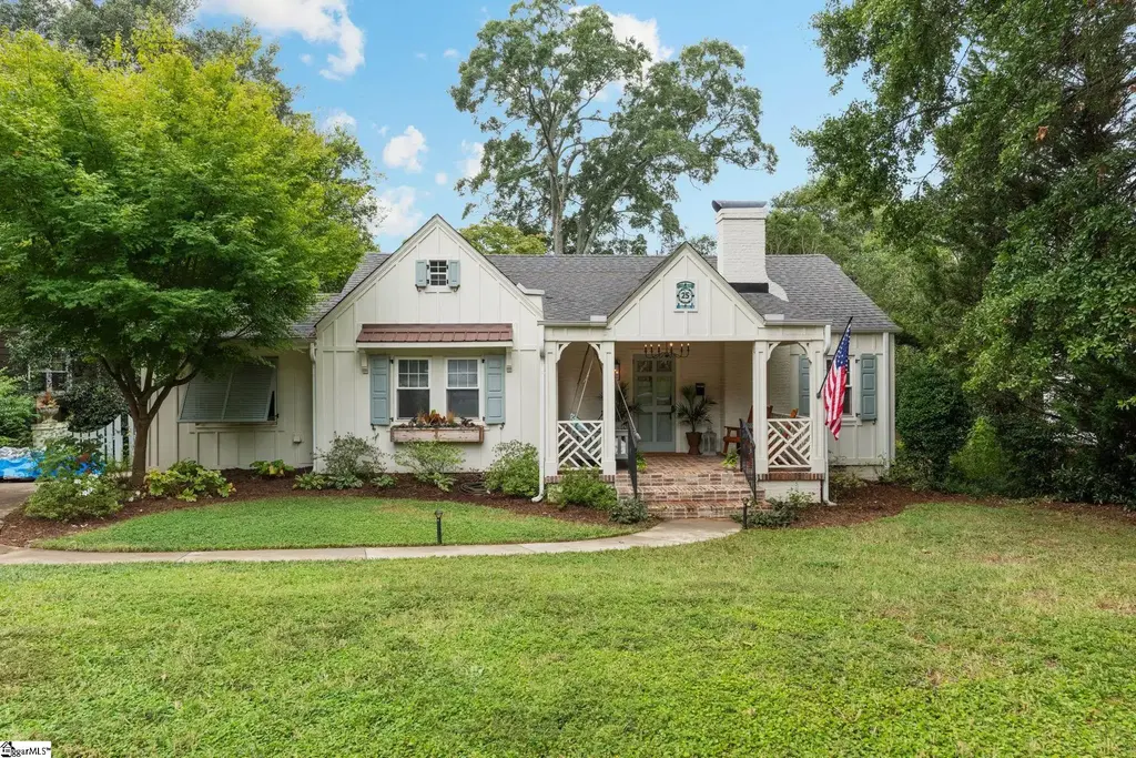 25 Arcadia Drive, Greenville