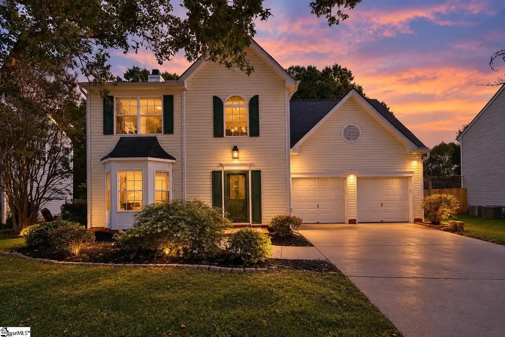 614 Fairview Lake Way, Simpsonville