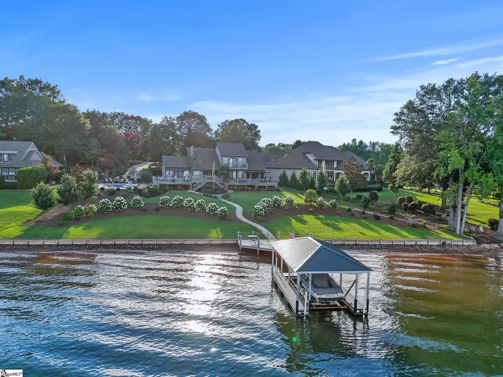 333 Watercrest Drive, Inman