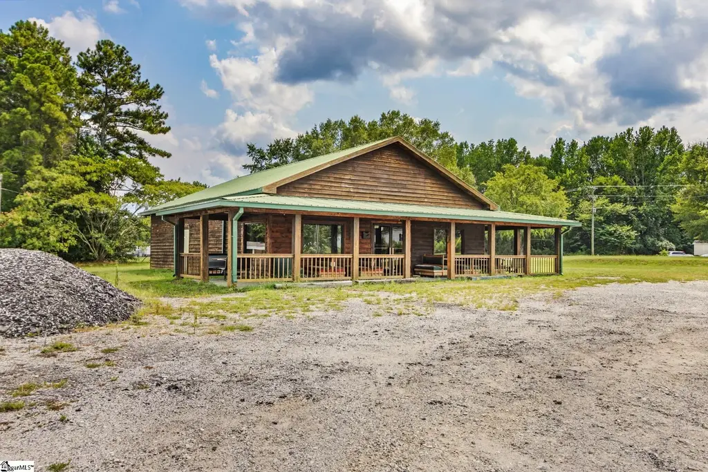 869 Poplar Street, Clinton