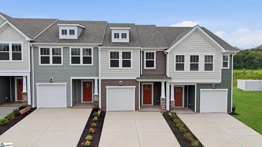 40 Shoemaker Road, Greenville