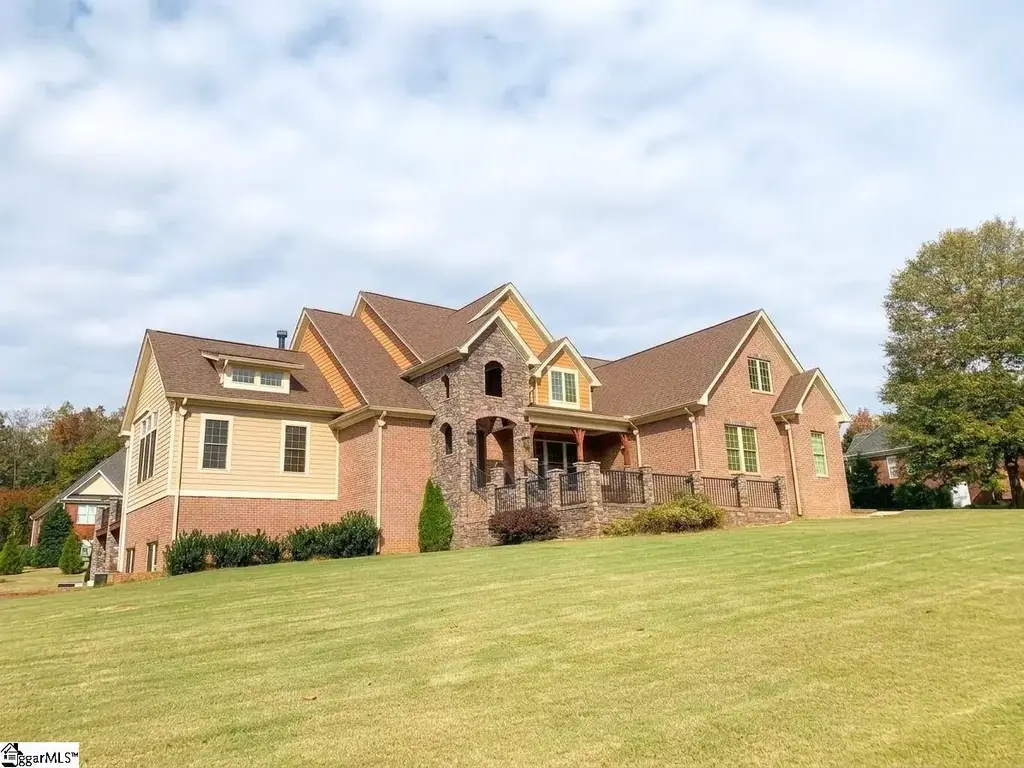 204 Willow Wind Court, Easley