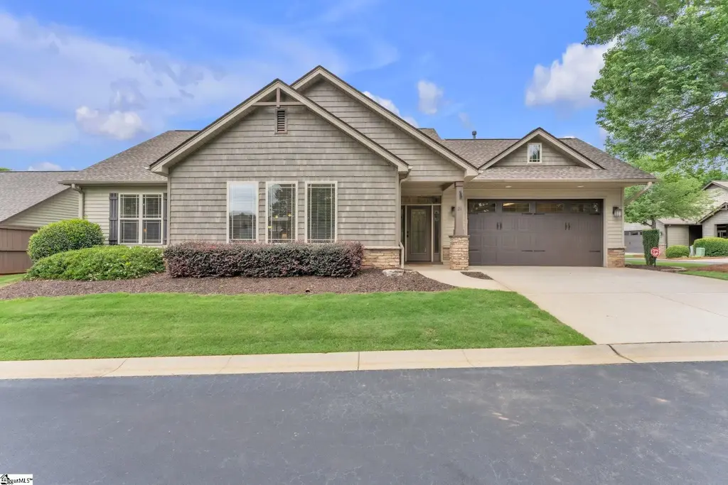 21 Dolerite Drive, Taylors