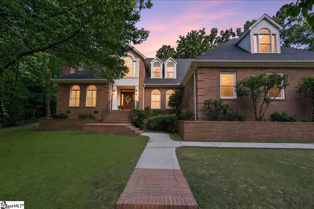 209 Sandstone Drive, Taylors