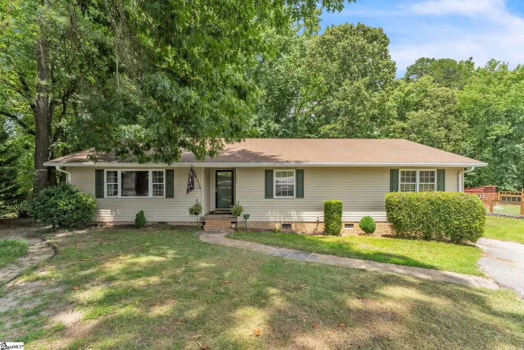 204 Collinwood Lane, Taylors