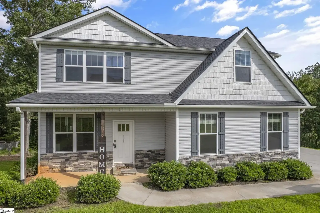 109 Lyman Lake Road, Lyman