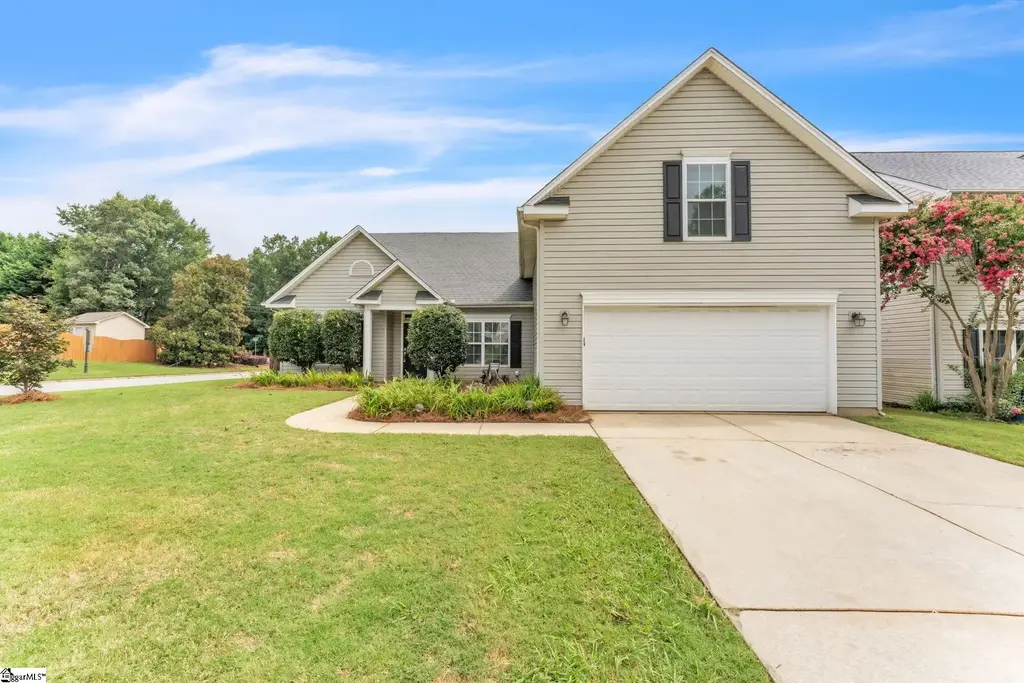 201 N Orchard Farms Avenue, Simpsonville
