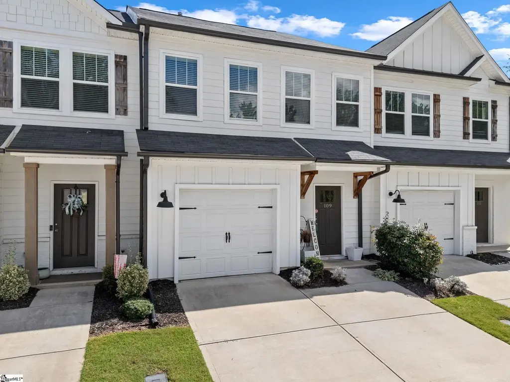 109 Grey Oak Trail, Greer
