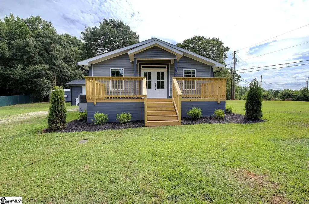 101 Hunter Road, Woodruff