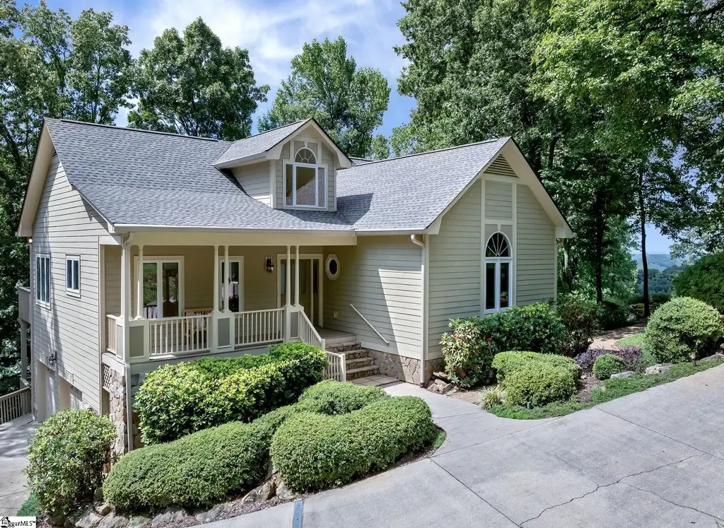 15 Grosbeak Way, Landrum