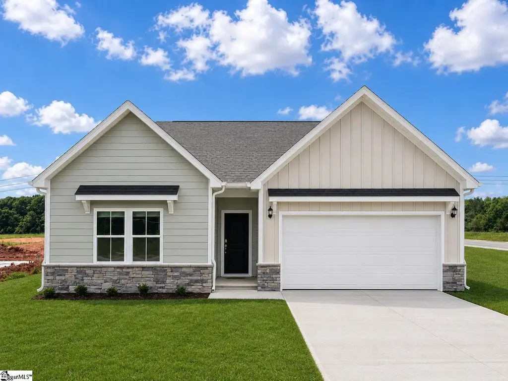 204 White Fields Avenue, Fountain Inn