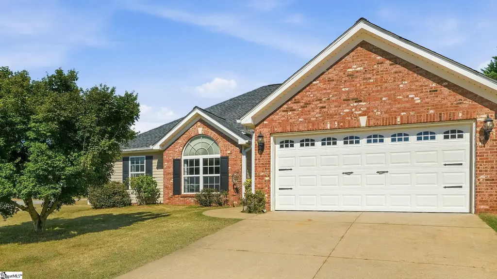145 Lauren Wood Circle, Taylors