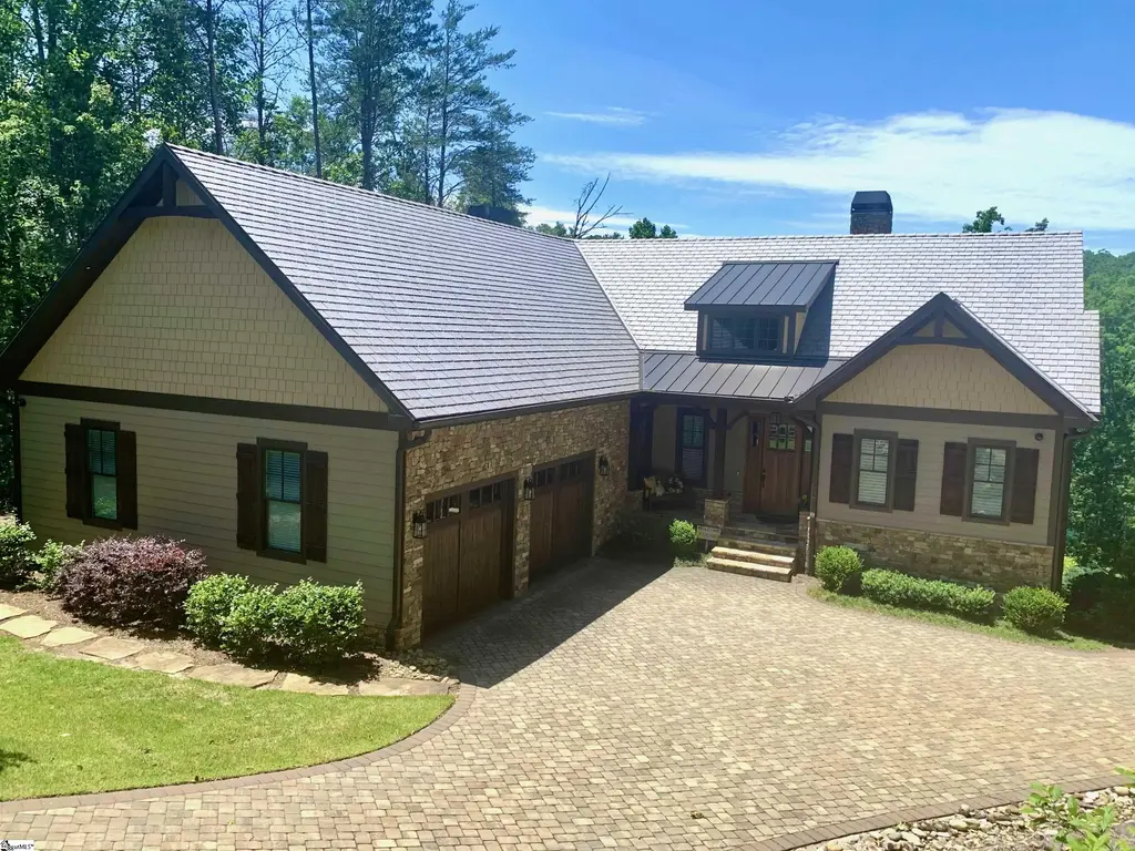 114 Peninsula Court, Sunset