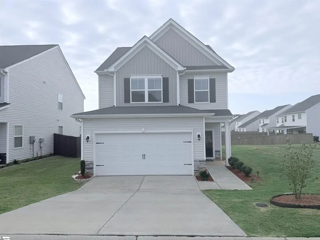 202 Ashborne Lane, Simpsonville