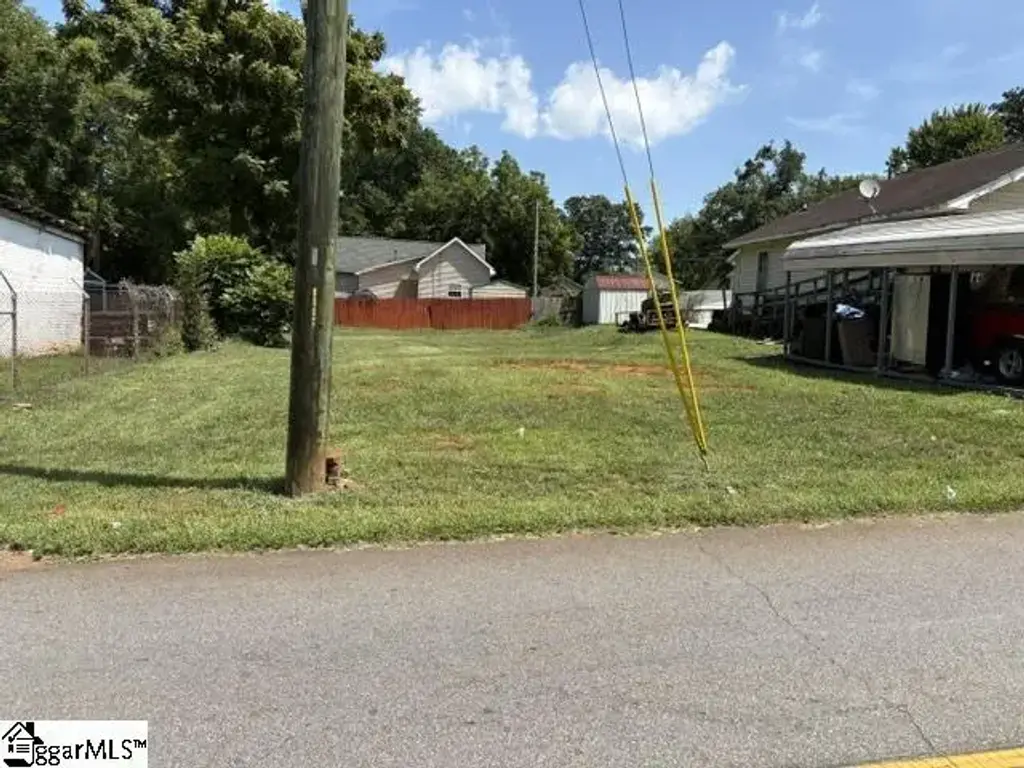 222 Hammett Street, Greenville