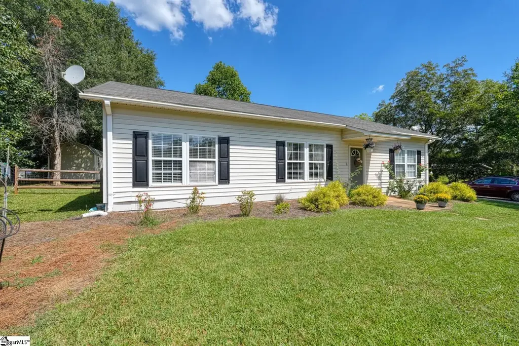 164 Westview Drive, Lyman