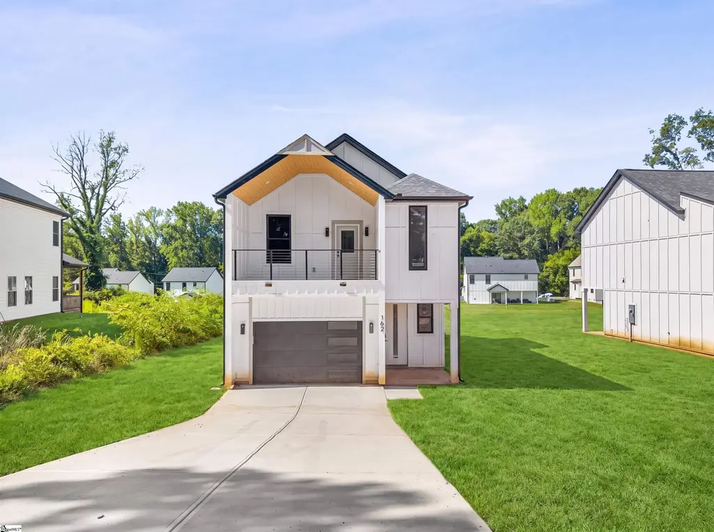 162 Buncombe Street, Woodruff