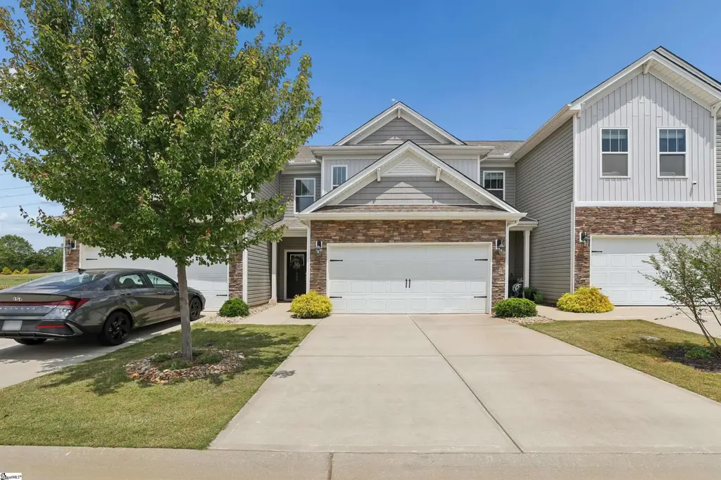 505 Yellow Fox Road, Greer